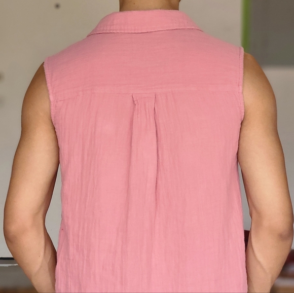 Pastel Pink Collared Button-up Vest - Picture 3 of 6